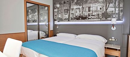 Don Carlos Hotel Room