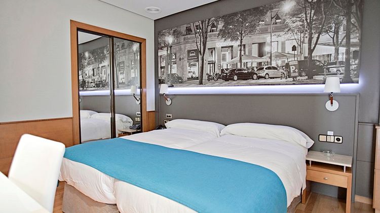 Don Carlos Hotel Room