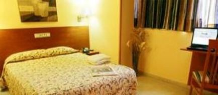 Hotel Ciutat de Sant Adria Room