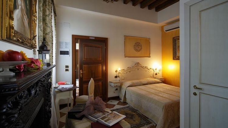 Villa Gasparini Room