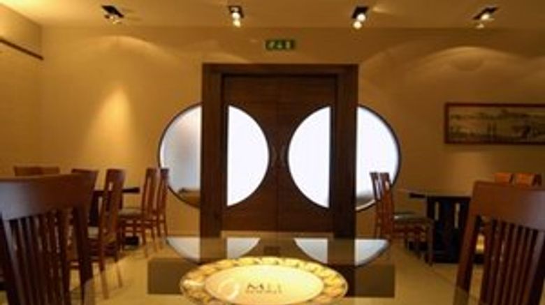 <b>Magri's Hotel Restaurant</b>