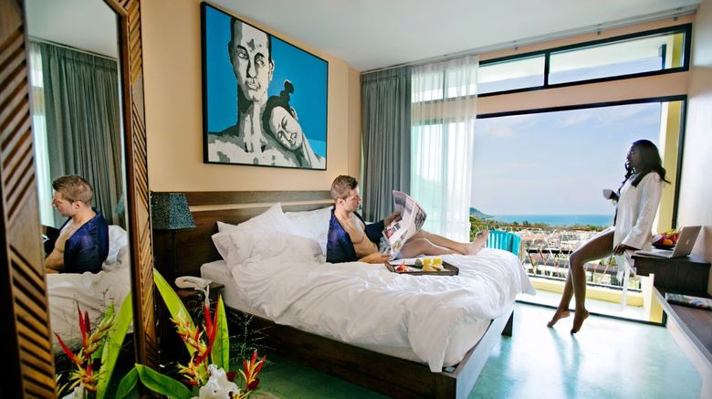 <b>CC's Hideaway Room</b>