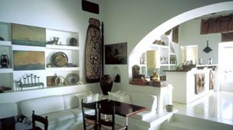 Hotel Raya Lobby