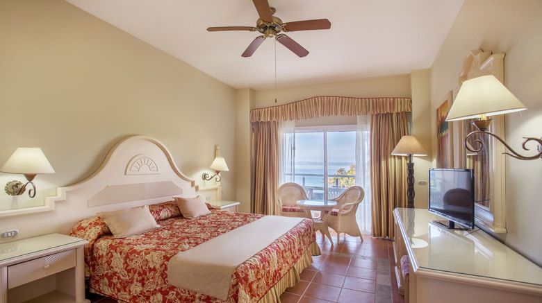 <b>Bahia Principe Grand Cayacoa Room</b> <b>Bahia Principe Grand Cayacoa Room</b>