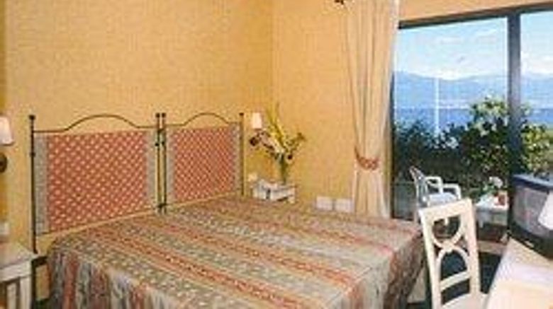 <b>Hotel Campagna Room</b>