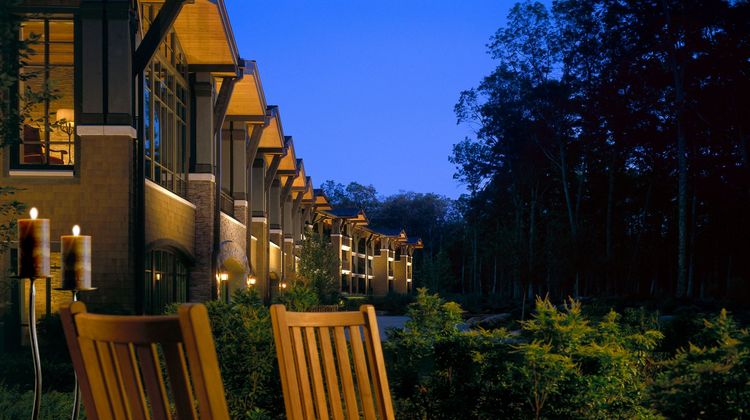 The Lodge at Woodloch Exterior
