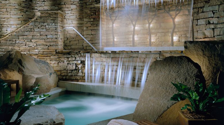 <b>The Lodge at Woodloch Spa</b> <b>The Lodge at Woodloch Spa</b>