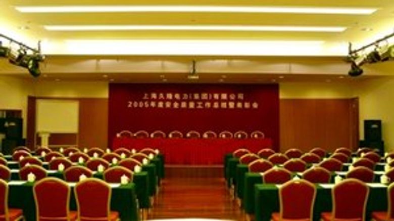 <b>Golden River-View Hotel Banquet</b>