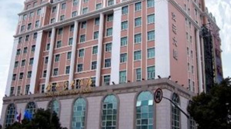Golden River-View Hotel Exterior