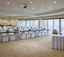 Majestic City Retreat Hotel Meeting