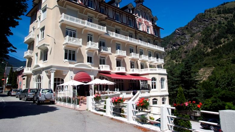 <b>Golf Hotel Exterior</b>