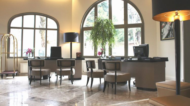 Golf Hotel Lobby