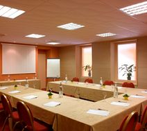 Golf Hotel Meeting