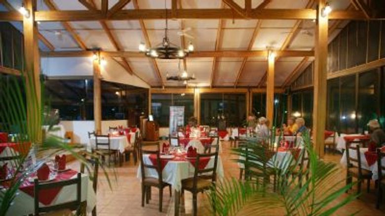 <b>Hotel Aeropuerto San Jose Airport Restaurant</b>