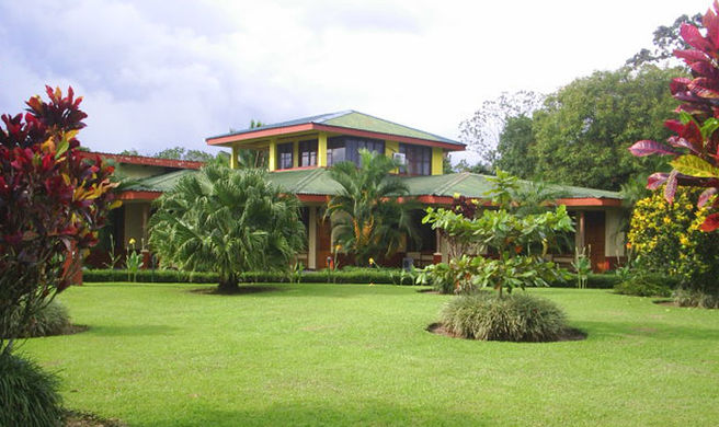 Jardines Arenal Lodge Exterior