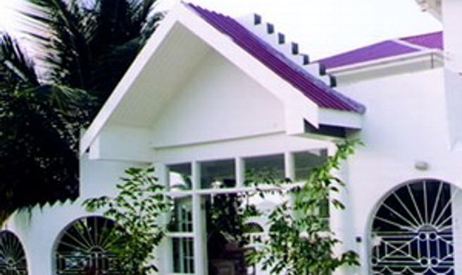 Bay heights Escape Exterior