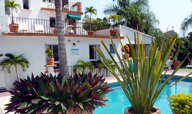 Hotel Bajo el Volcan Exterior