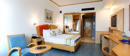 The E-Square Hotel Room