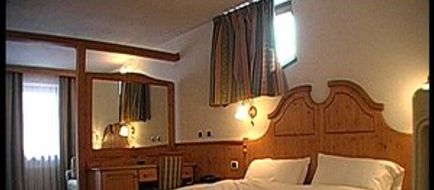 Hotel Beau Sejour Room