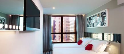 Dash Living On Hollywood Room