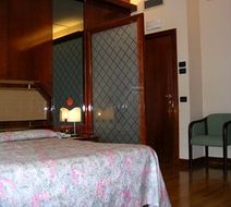 Hotel Napoleon Room