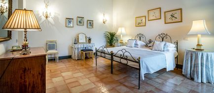 Palazzo Belmonte Room