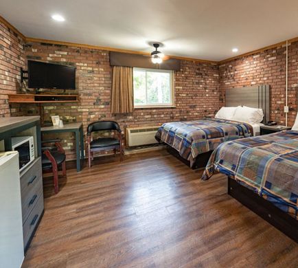 Fellows Creek Motel Canton Room