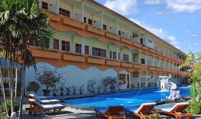 Febri's Hotel & Spa Exterior