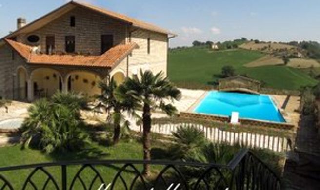 Villa Castellani Exterior