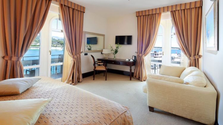 Arbiana Hotel Room