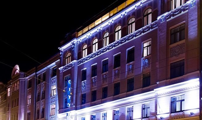 City Hotel TEATER Exterior