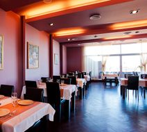 City Hotel TEATER Restaurant