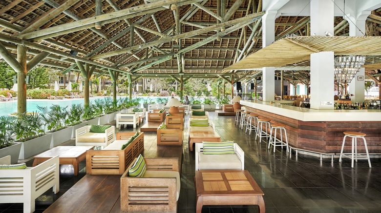 <b>The Ravenala Attitude Hotel Bar/Lounge</b> <b>The Ravenala Attitude Hotel Bar/Lounge</b>