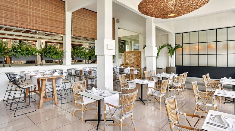 <b>The Ravenala Attitude Hotel Restaurant</b> <b>The Ravenala Attitude Hotel Restaurant</b>