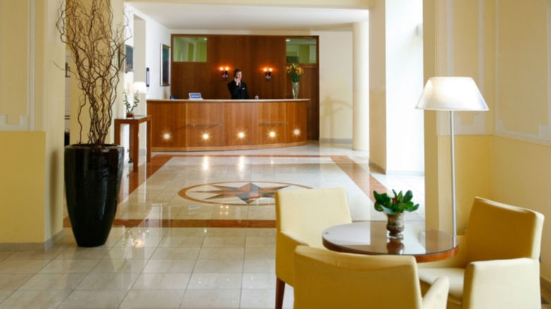 <b>Hotel Bristol Lobby</b>