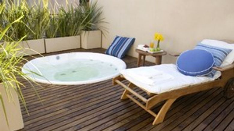 <b>248 Finisterra Spa</b>