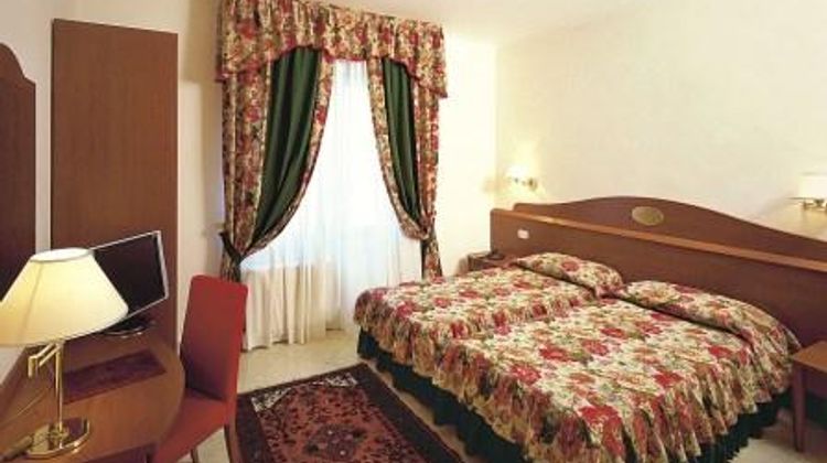 Hotel Ambasciata Room