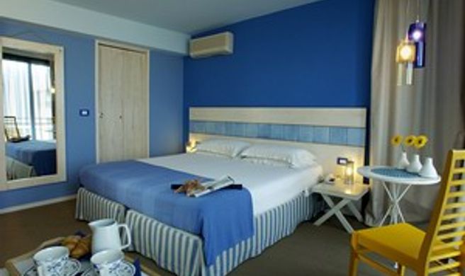 LaMorosa Hotel Room