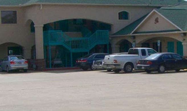 Regency Inn & Suites Galena Park Exterior
