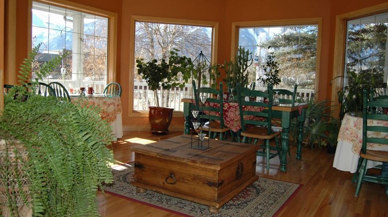 <b>Lady Macdonald Country Inn Meeting</b>