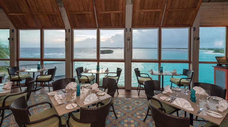 <b>The Abaco Club on Winding Bay Restaurant</b>