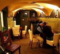 Charming Apartments At The Black Star Restaurant