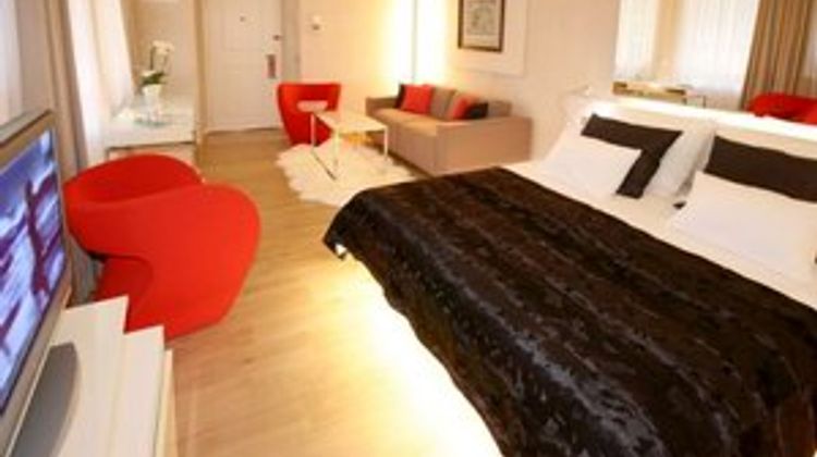 Hotel Three Storks Suite