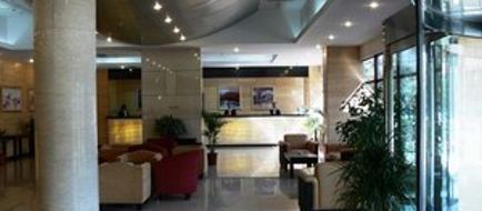 Pacific Plaza Hotel Lobby