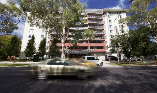 Pacific Suites Canberra Exterior