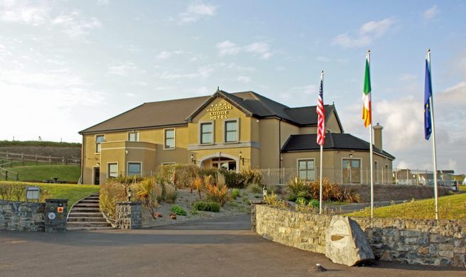 Vaughan Lodge Exterior