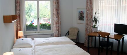 Hotel St-Georges Room