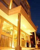 Kenton Palace Hotel