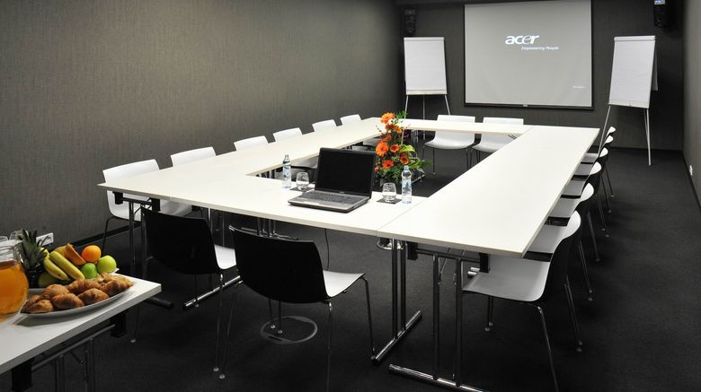<b>Design Metropol Hotel Meeting</b>