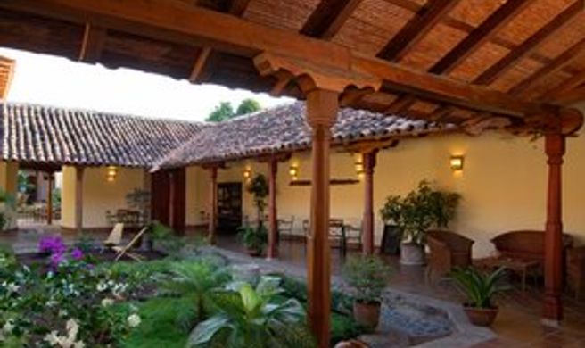 Hotel Patio del Malinche Exterior